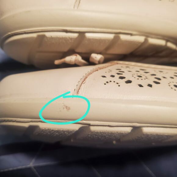 NEW NO BOX Hotter Precious Size 9 Beige Leather Laser Cut Ballet Bow Flats FLAWS - Picture 9 of 11